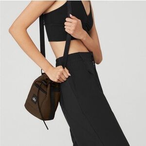 Alo espresso bucket Bag